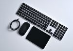کیبورد اپل با تاچ آیدی